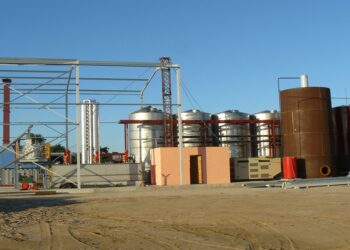 Moçambique e EUA fazem parceria para impulsionar a produção doméstica de etanol e metas de energia limpa